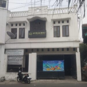 Rumah Strategis 3 Lantai dengan Rooftop di Pasteur, Bandung - Cocok untuk Investasi atau Hunian Nyaman!